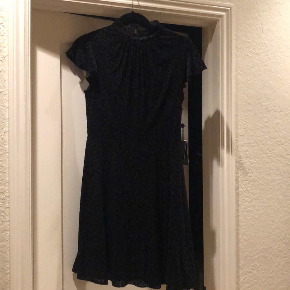 Spotted burnout, black, for and flare dress